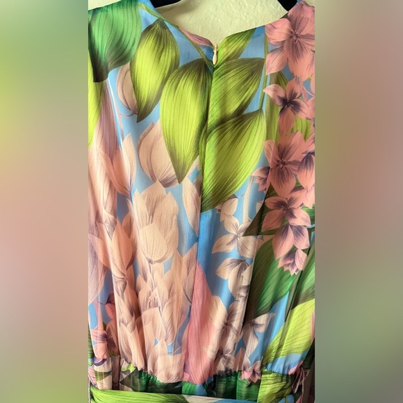 Alex Marie Floral Dress crinkle chiffon v-neckline Long sleeves Size 6 - Picture 12 of 12